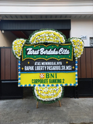 Papan Bunga Duka di Cingambul