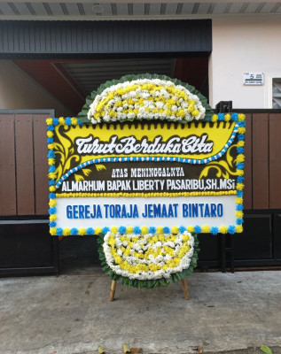 Papan Bunga Duka di Cingambul