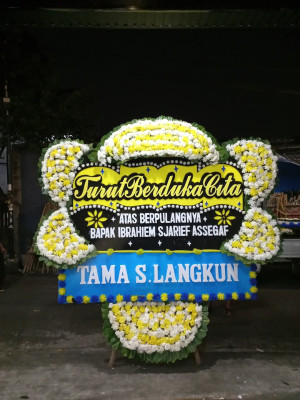 Papan Bunga Duka di Cingambul